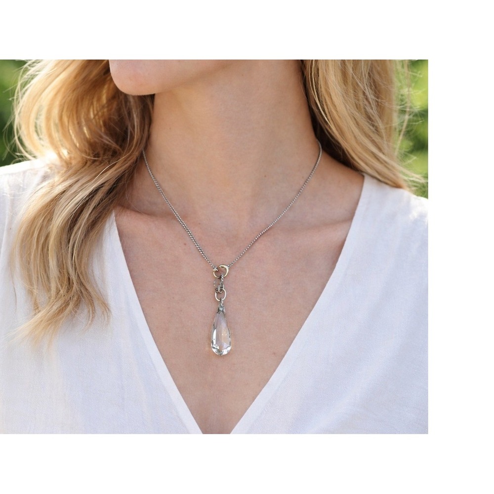 Swarovski Crystal Teardrop Pendant Necklace Silver tone‎ Chain Signed